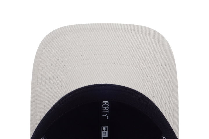 New Era หมวกรุ่น New York Yankees Comic Space - Metal Badge 9Forty Cap