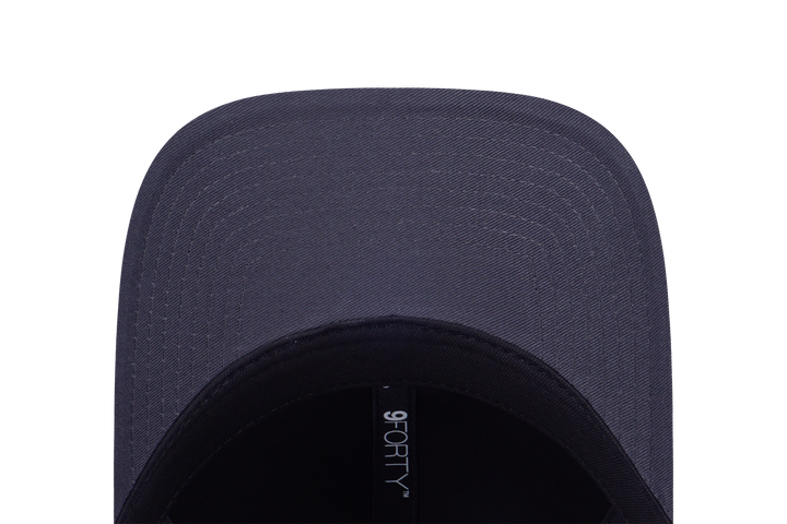 New Era หมวกรุ่น New York Yankees Comic Space - Metal Badge 9Forty Cap