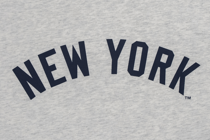 New Era เสื้อยืดแขนสั้น รุ่น MLB New York Yankees Cooperstown Light Heather Gray Short Sleeve T-Shirt