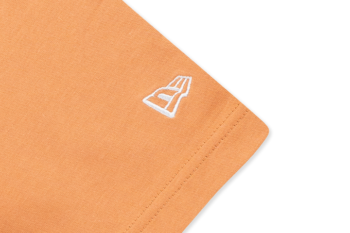 New Era เสื้อยืดแขนสั้นรุ่น New Era Fruit Deep Sand Brown Short Sleeve T-Shirt