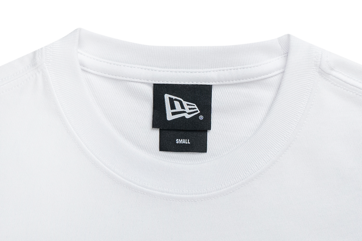 New Era เสื้อยืดแขนสั้นรุ่น New Era Flag Flame White Short Sleeve T-Shirt