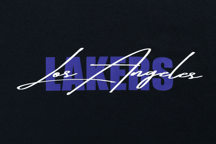 New Era เสื้อยืดแขนสั้นรุ่น Los Angeles Lakers Mix League Script Black Short Sleeve T-Shirt