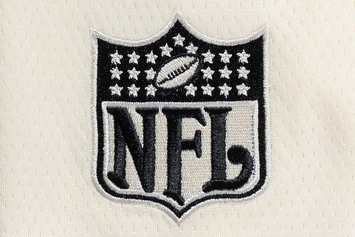 New Era เสื้อยืดแขนสั้นรุ่น Oakland Raiders Nfl Historic Chrome White Oversized Short Sleeve T-Shirt