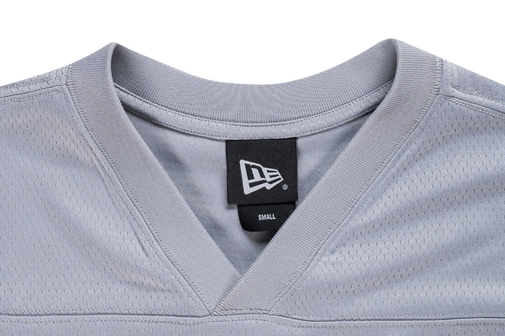 New Era เสื้อยืดแขนสั้นรุ่น New York Giants Nfl Historic Dolphin Gray Oversized Short Sleeve T-Shirt