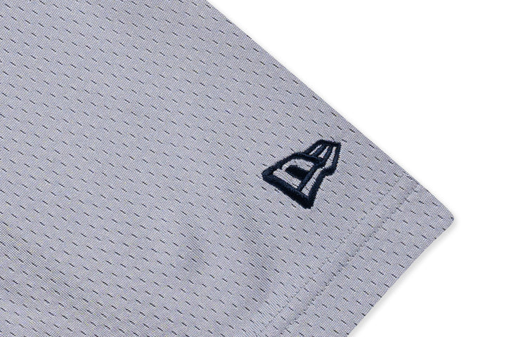 New Era เสื้อยืดแขนสั้นรุ่น New York Giants Nfl Historic Dolphin Gray Oversized Short Sleeve T-Shirt