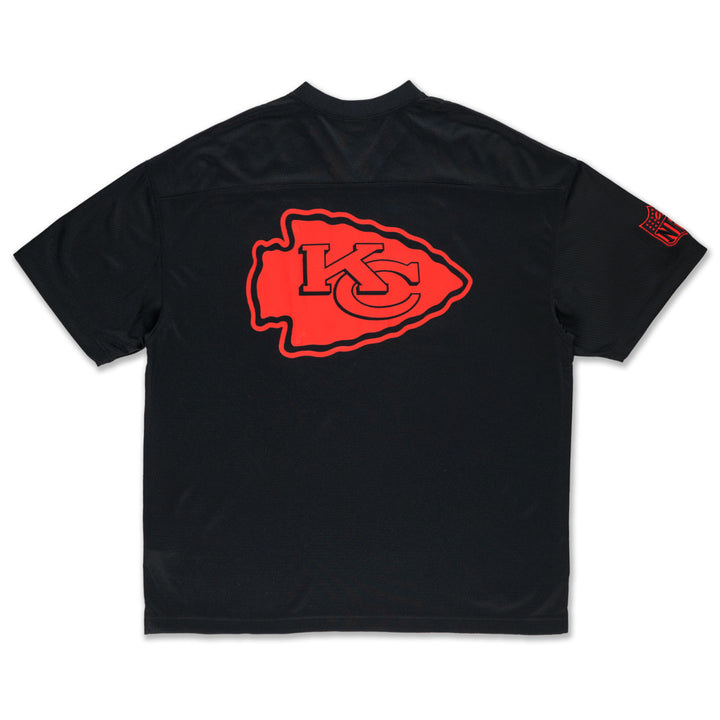 New Era เสื้อยืดแขนสั้นรุ่น Kansas City Chiefs Nfl Historic Black Oversized Short Sleeve T-Shirt