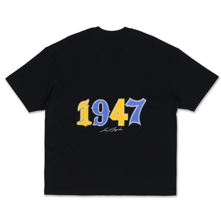 New Era เสื้อยืดแขนสั้นรุ่น Los Angeles Lakers Mix League Patch Black Oversized Short Sleeve T-Shirt