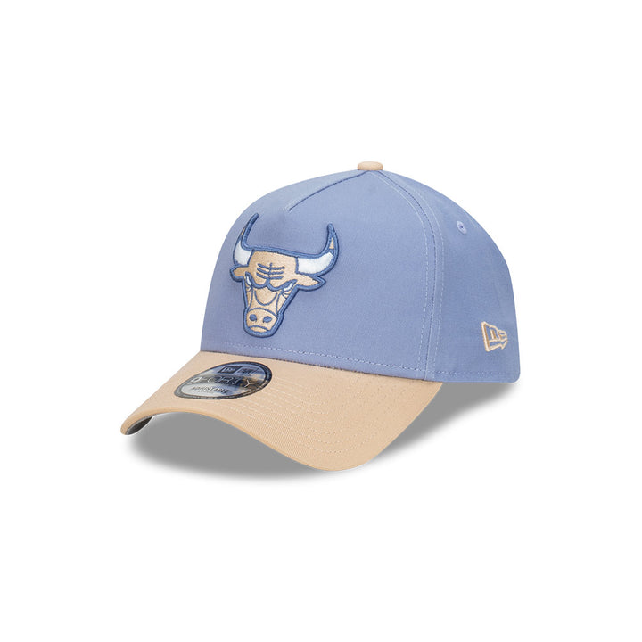 New Era หมวกรุ่น Chicago Bulls Blueberry Cream 2-Tone Oat Milk Visor Iris Flower 9Forty Af Cap