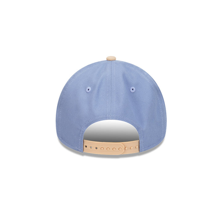 New Era หมวกรุ่น New York Yankees Blueberry Cream 2-Tone Oat Milk Visor Iris Flower 9Forty Af Cap