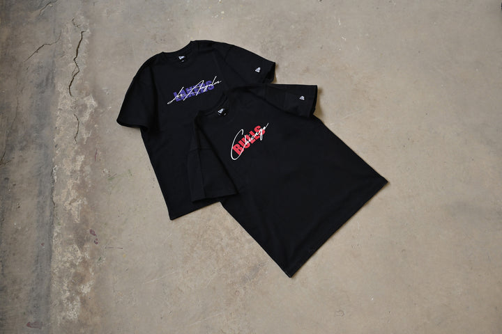 New Era เสื้อยืดแขนสั้นรุ่น Chicago Bulls Mix League Script Black Short Sleeve T-Shirt