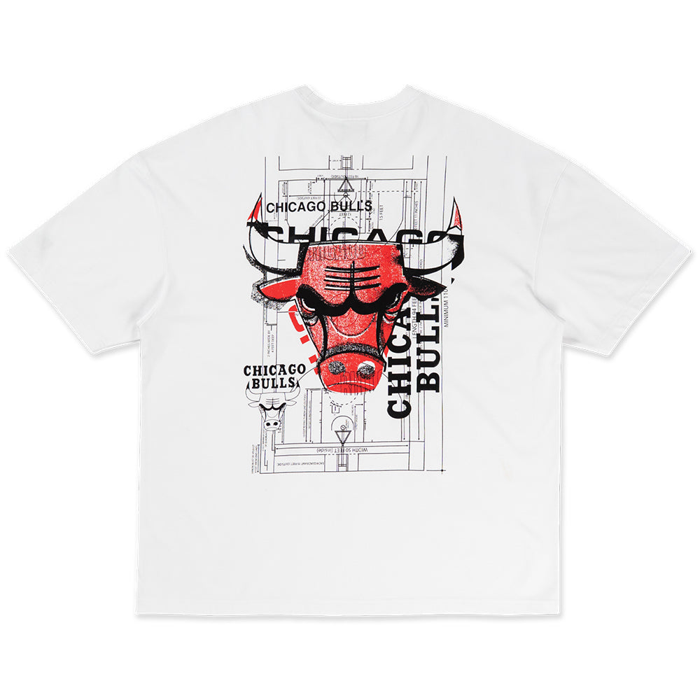 เสื้อโอเวอร์ไซส์ New Era รุ่น Chicago Bulls Graphic Pack White Oversized Short Sleeve T-Shirt