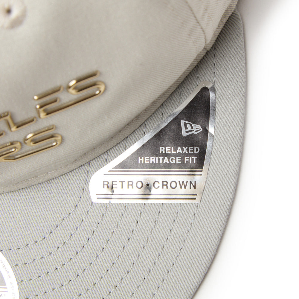 New Era หมวกรุ่น New Era X Hajime Sorayama Los Angeles Dodgers 2-Tone Silver Visor Ivory Rc 9Fifty Cap