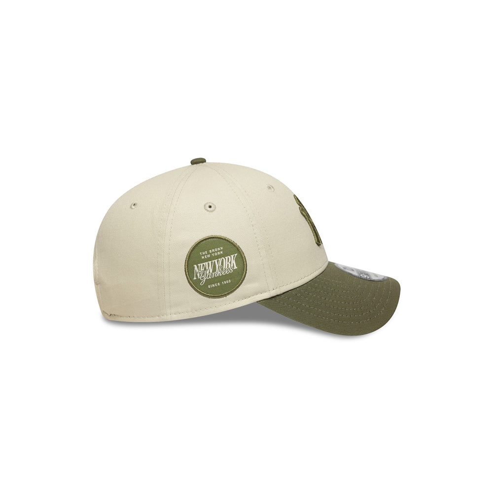New Era หมวกรุ่น NEW YORK YANKEES SIDE PATCH 2-TONE NEW OLIVE VISOR STONE 9FORTY CAP