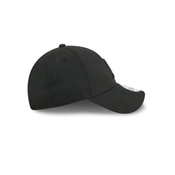 New Era หมวกรุ่น LOS ANGELES DODGERS METAL BADGE BLACK 9FORTY CAP