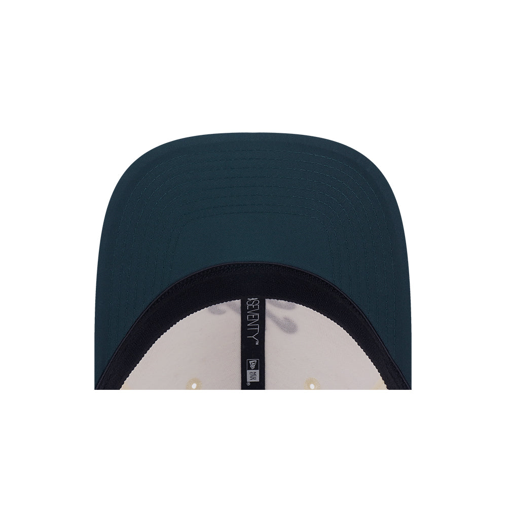 New Era หมวกรุ่น NEW ERA 9SEVENTY COLLECTION CHROME WHITE AND DARK GREEN 9SEVENTY STRETCH SNAP CAP