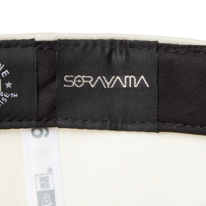 New Era หมวกรุ่น New Era X Hajime Sorayama San Diego Padres 2-Tone Pebble Visor Ivory Rc 9Fifty Cap