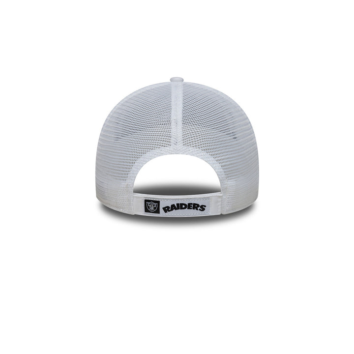 New Era หมวกรุ่น LAS VEGAS RAIDERS OPTIC WHITE 9FORTY TRUCKER CAP