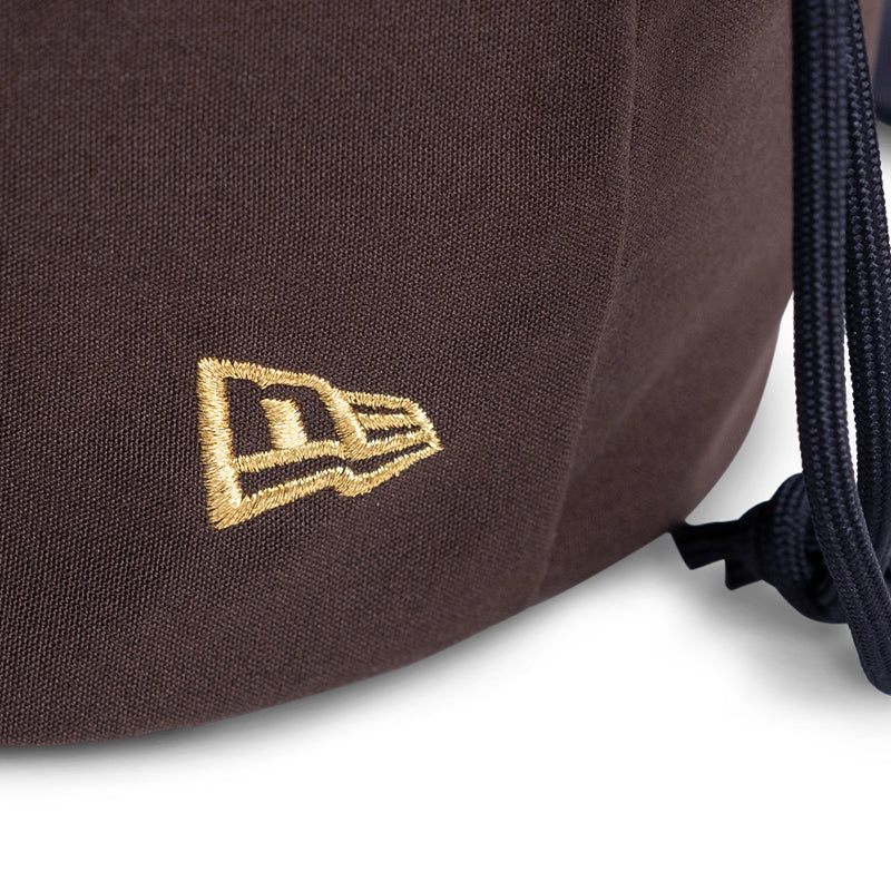 New Era กระเป๋ารุ่น NEW ERA YEAR OF THE HORSE WALNUT BENTO DRAWSTRING SHOULDER BAG