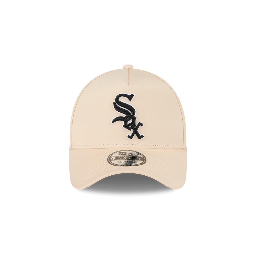 New Era หมวกรุ่น CHICAGO WHITE SOX CO SATIN COOPERSTOWN CHROME WHITE 9FORTY A-FRAME CAP
