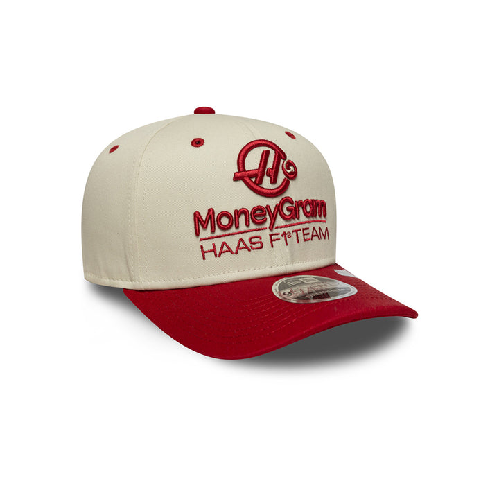 New Era หมวกรุ่น HAAS FORMULA 1 EMEA TEAM SPORT SS26 LIGHT BEIGE 9SEVENTY STRETCH SNAP CAP