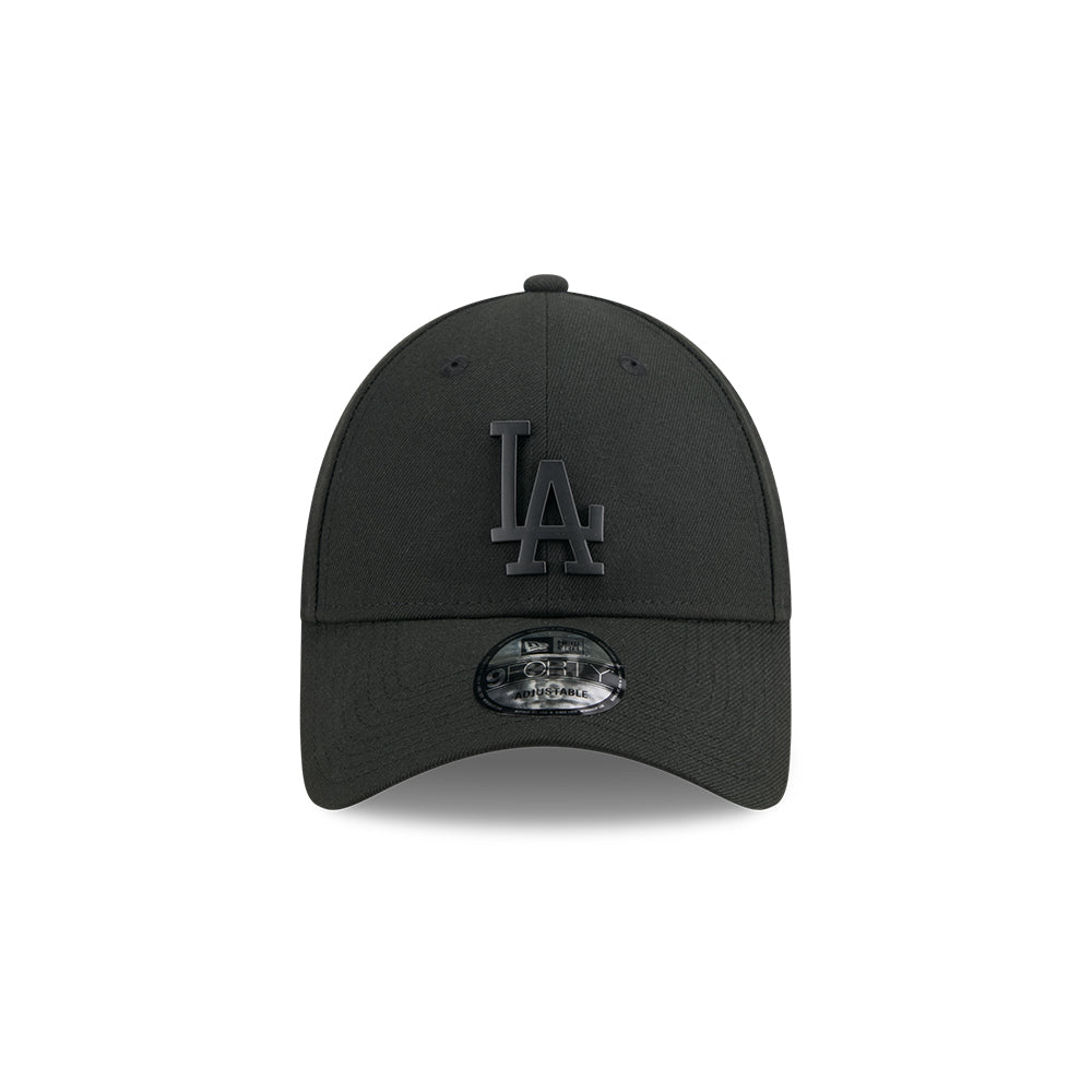 New Era หมวกรุ่น LOS ANGELES DODGERS METAL BADGE BLACK 9FORTY CAP