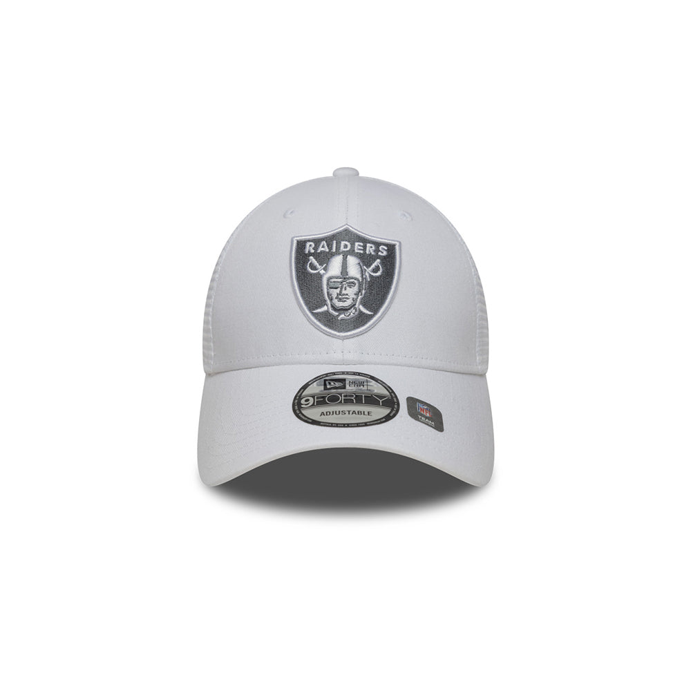 New Era หมวกรุ่น LAS VEGAS RAIDERS OPTIC WHITE 9FORTY TRUCKER CAP
