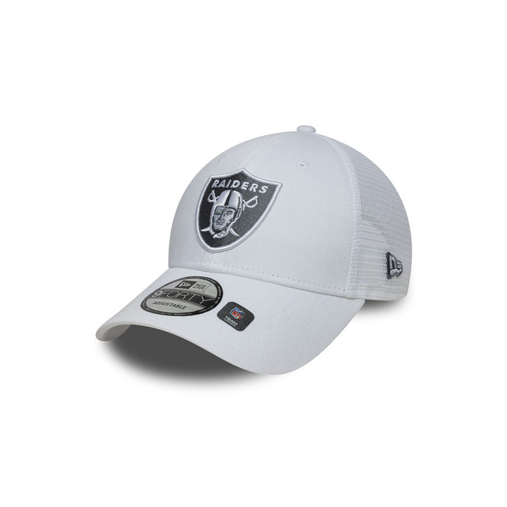 New Era หมวกรุ่น LAS VEGAS RAIDERS OPTIC WHITE 9FORTY TRUCKER CAP