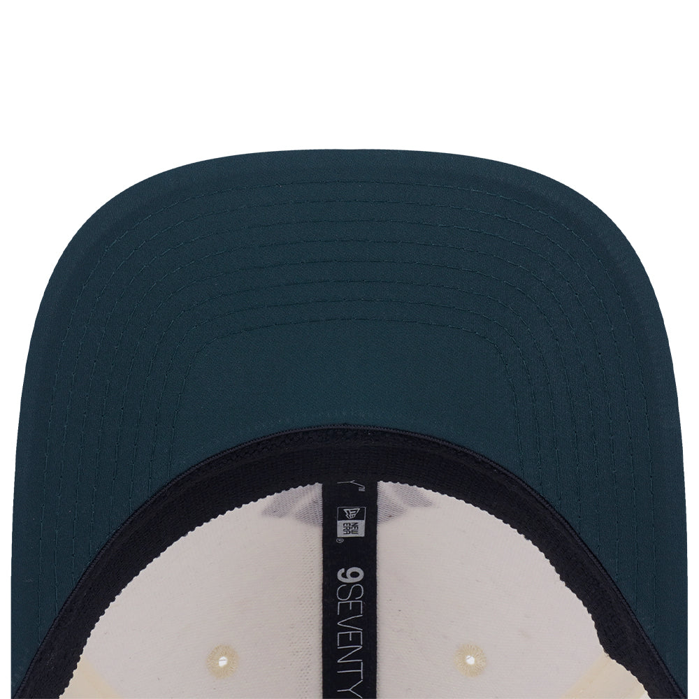 New Era หมวกรุ่น NEW YORK YANKEES 9SEVENTY COLLECTION CHROME WHITE AND DARK GREEN 9SEVENTY STRETCH SNAP CAP