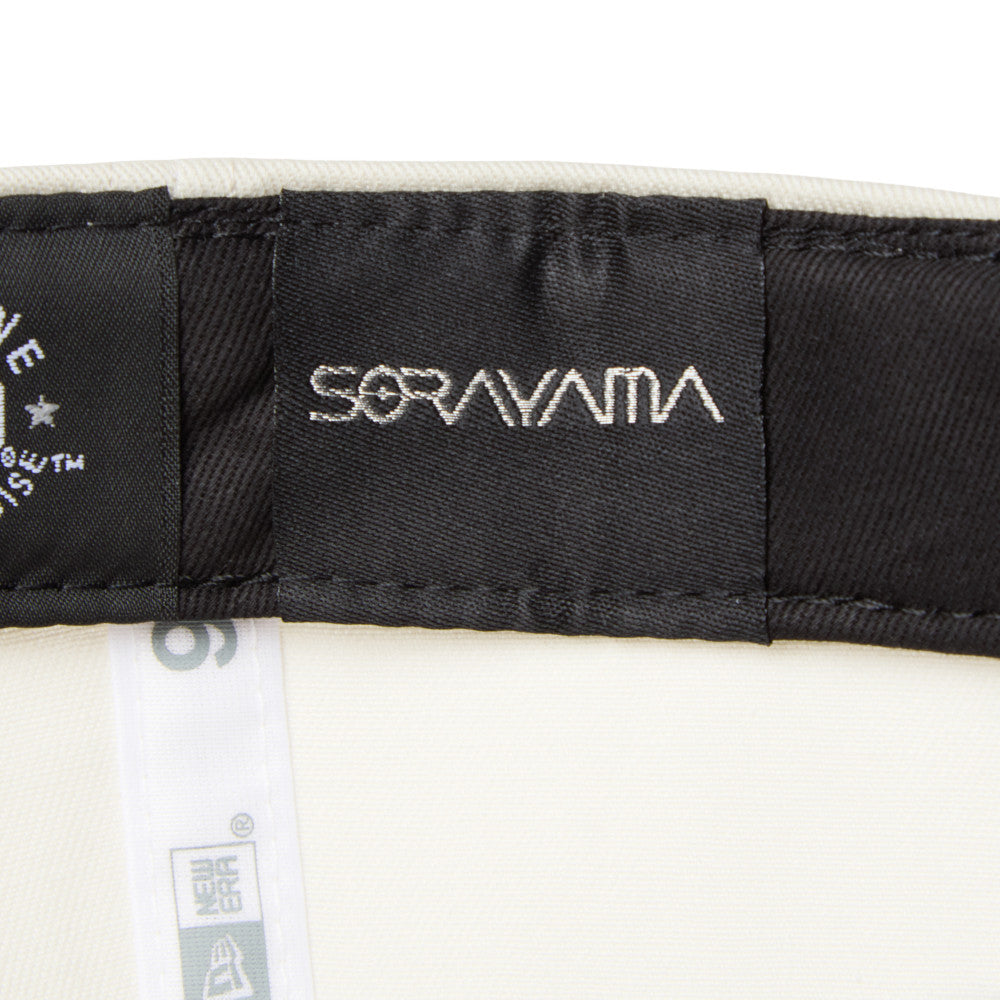 New Era หมวกรุ่น New Era X Hajime Sorayama Los Angeles Dodgers 2-Tone Silver Visor Ivory Rc 9Fifty Cap