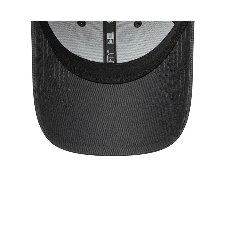 New Era หมวกรุ่น CHICAGO BULLS GRAPHITE 9FORTY TRUCKER CAP