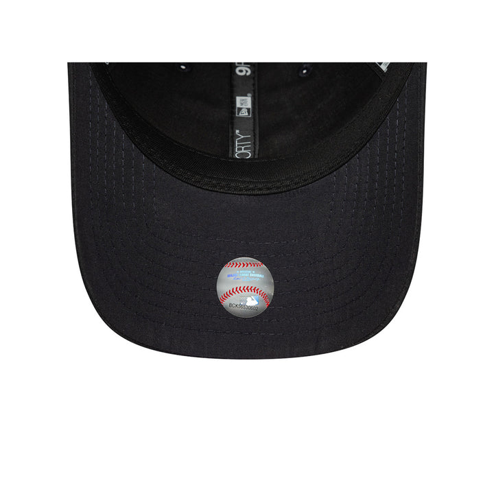 New Era หมวกรุ่น NEW YORK YANKEES TONAL PIN NIGHT SHIFT NAVY 9FORTY CAP