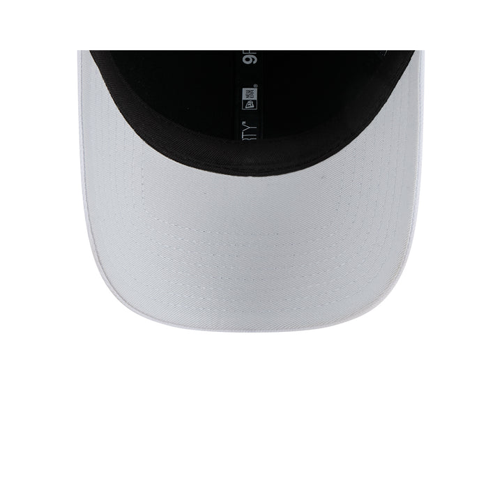 New Era หมวกรุ่น NEW YORK YANKEES METAL BADGE BRONZE GREEN PACK WHITE 9FORTY CAP