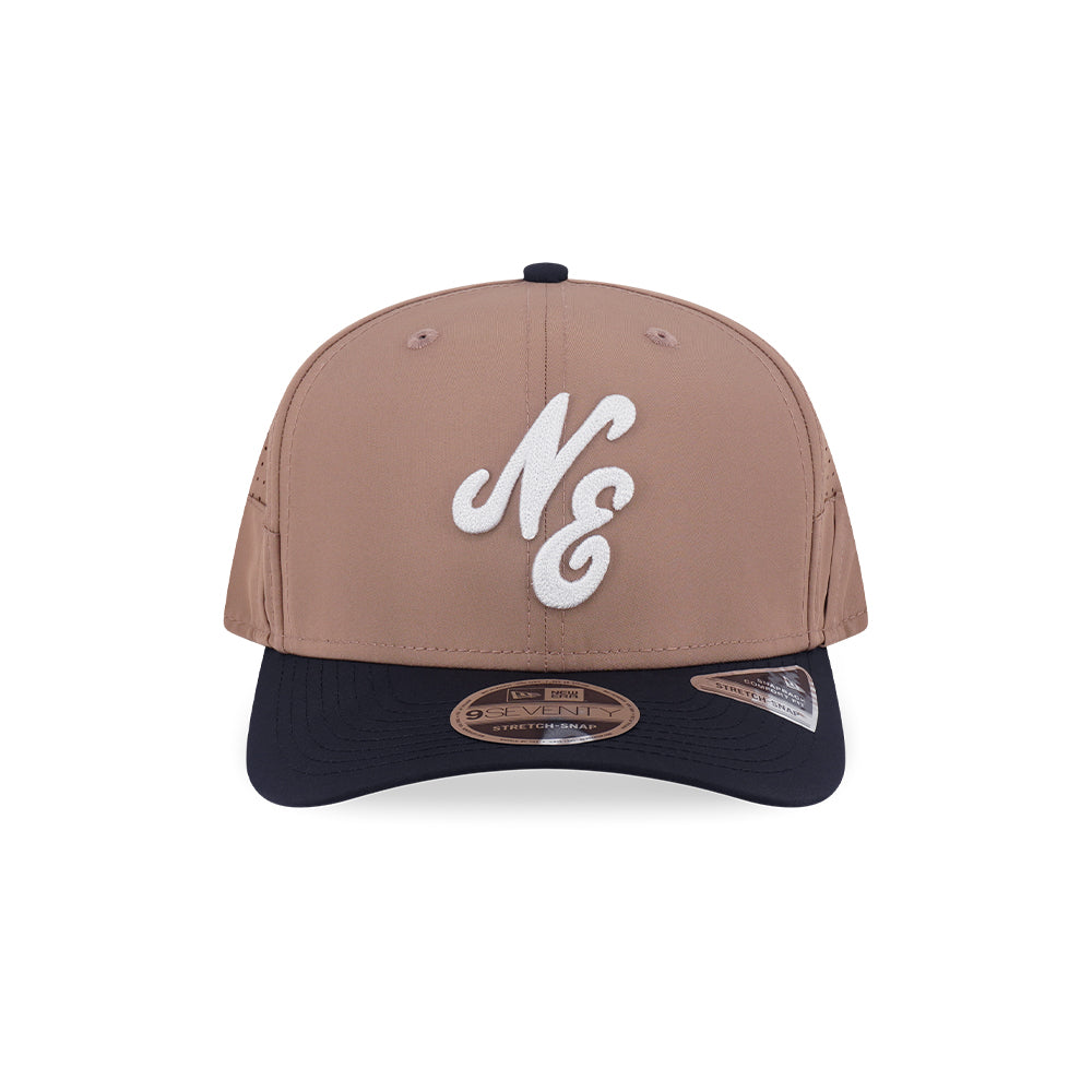 New Era หมวกรุ่น NEW ERA 9SEVENTY COLLECTION KHAKI/ BLACK 9SEVENTY STRETCH SNAP CAP