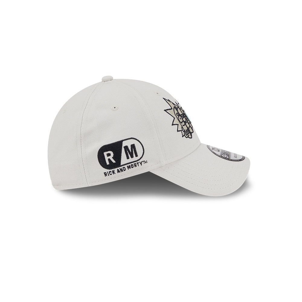 New Era หมวกรุ่น Rick And Morty Split Graphic Vintage Stone 9Forty Cap