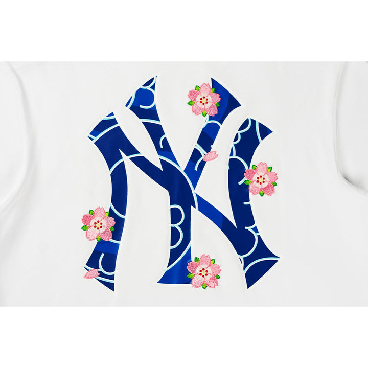 New Era เสื้อยืดแขนสั้นรุ่น NEW YORK YANKEES SAKURA PACK WHITE SHORT SLEEVE T-SHIRT