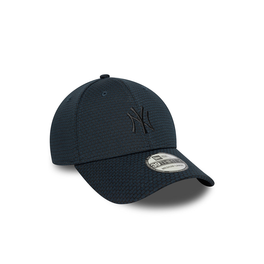 New Era หมวกรุ่น NEW YORK YANKEES STRETCH MESH NAVY 39THIRTY CAP