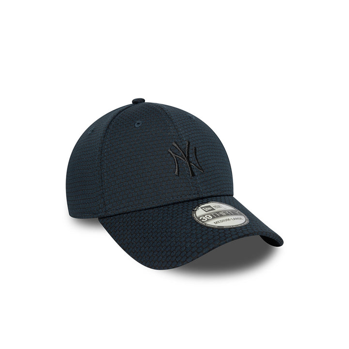 New Era หมวกรุ่น NEW YORK YANKEES STRETCH MESH NAVY 39THIRTY CAP