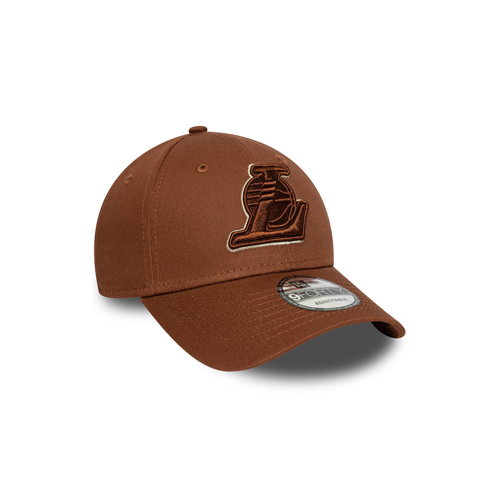 New Era หมวกรุ่น LOS ANGELES LAKERS TEAM OUTLINE DEEP AUBURN 9FORTY CAP