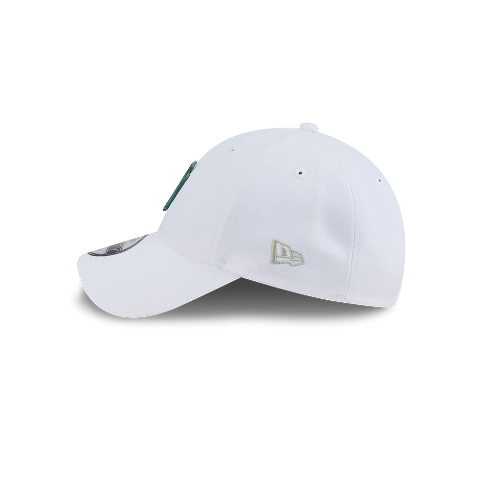 New Era หมวกรุ่น NEW YORK YANKEES METAL BADGE BRONZE GREEN PACK WHITE 9FORTY CAP
