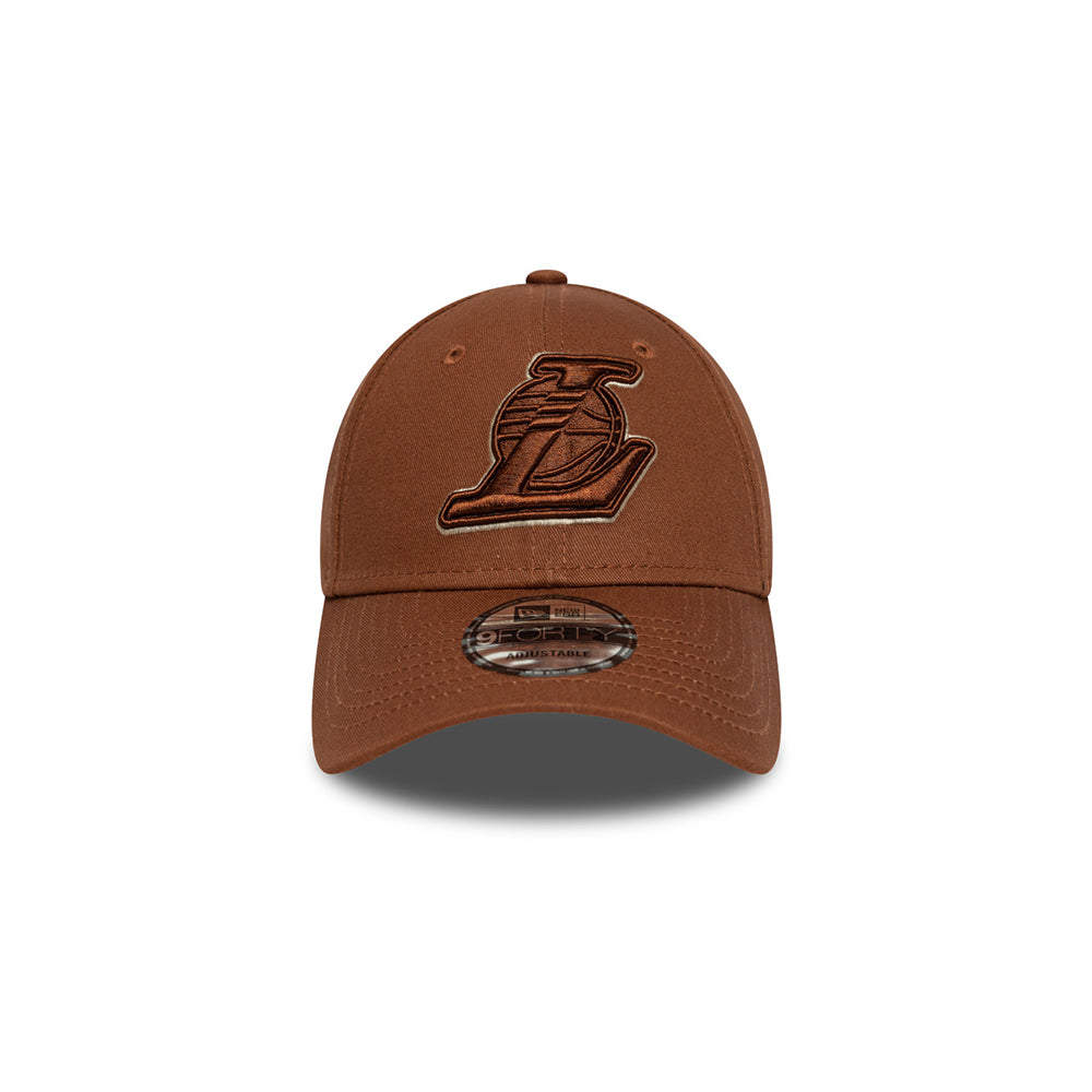 New Era หมวกรุ่น LOS ANGELES LAKERS TEAM OUTLINE DEEP AUBURN 9FORTY CAP