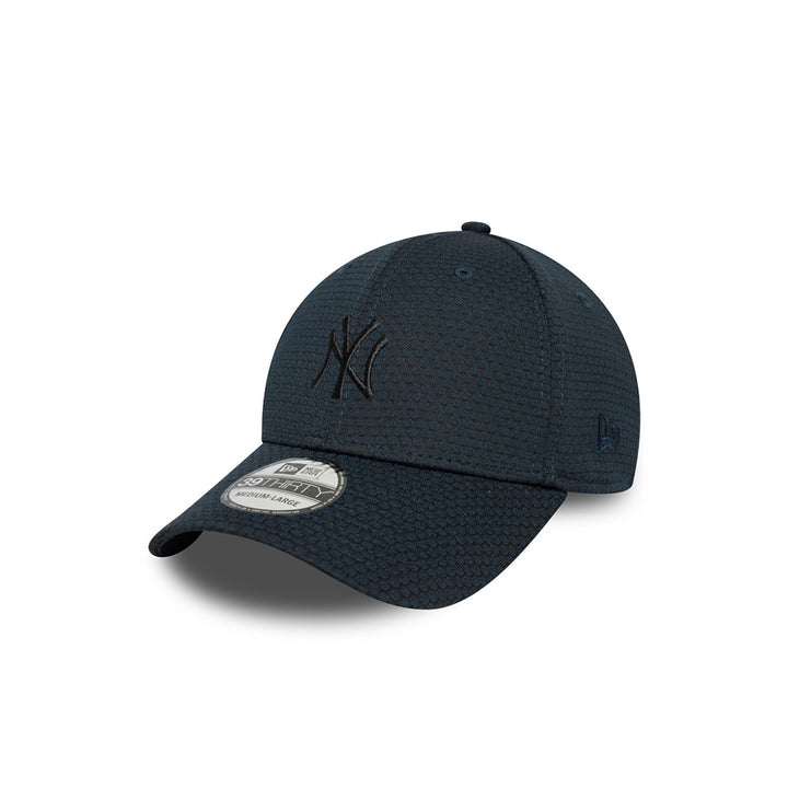 New Era หมวกรุ่น NEW YORK YANKEES STRETCH MESH NAVY 39THIRTY CAP