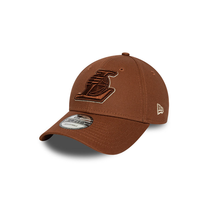 New Era หมวกรุ่น LOS ANGELES LAKERS TEAM OUTLINE DEEP AUBURN 9FORTY CAP
