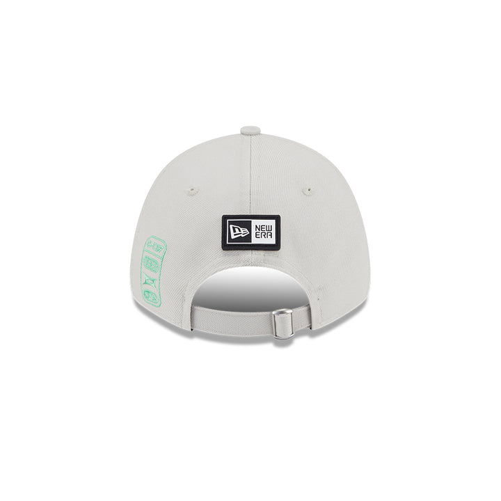 New Era หมวกรุ่น Rick And Morty Split Graphic Vintage Stone 9Forty Cap