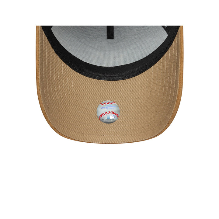 New Era หมวกรุ่น NEW YORK YANKEES SUEDE VISOR EFRAME BLACK 9FORTY E-FRAME CAP