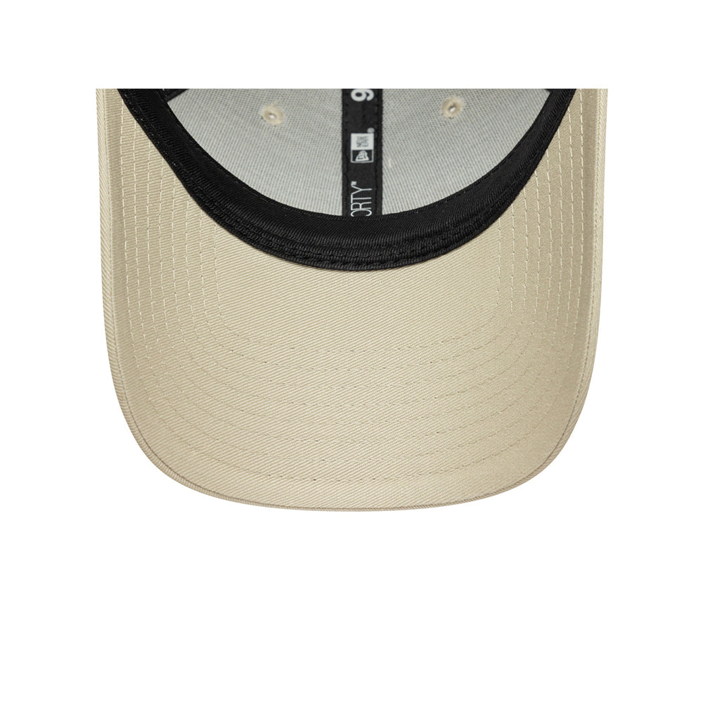 New Era หมวกรุ่น VISA CASH APP RACING BULLS EMEA TEAM SPORT LIGHT BEIGE 9FORTY CAP