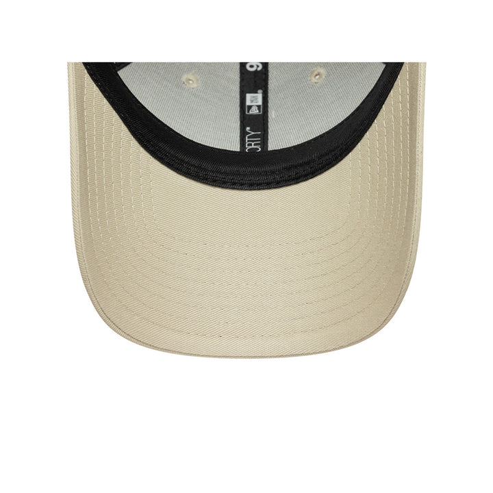 New Era หมวกรุ่น VISA CASH APP RACING BULLS EMEA TEAM SPORT LIGHT BEIGE 9FORTY CAP