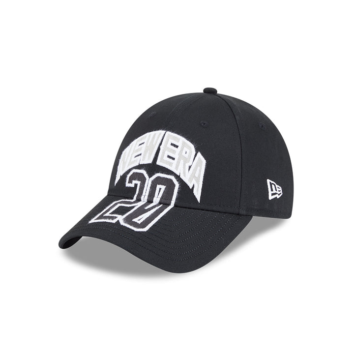 New Era หมวกรุ่น New Era Street Archived Black 9Forty Cap