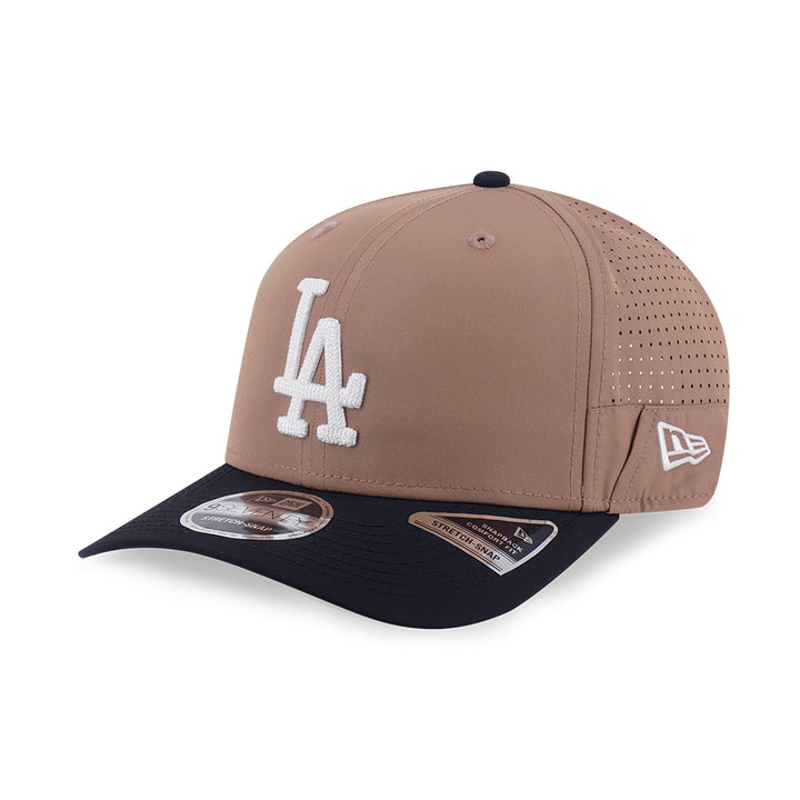 New Era หมวกรุ่น LOS ANGELES DODGERS 9SEVENTY COLLECTION KHAKI/ BLACK 9SEVENTY STRETCH SNAP CAP