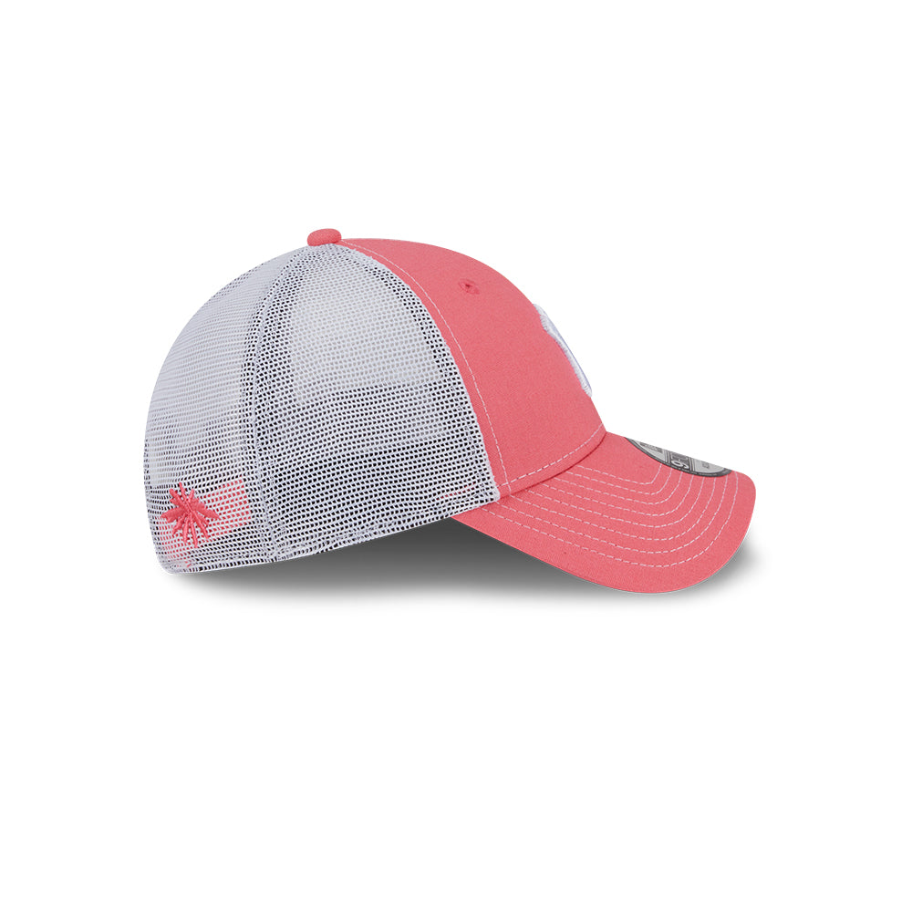 New Era หมวกรุ่น NEW YORK YANKEES RESORT BLUSH 9FORTY TRUCKER CAP