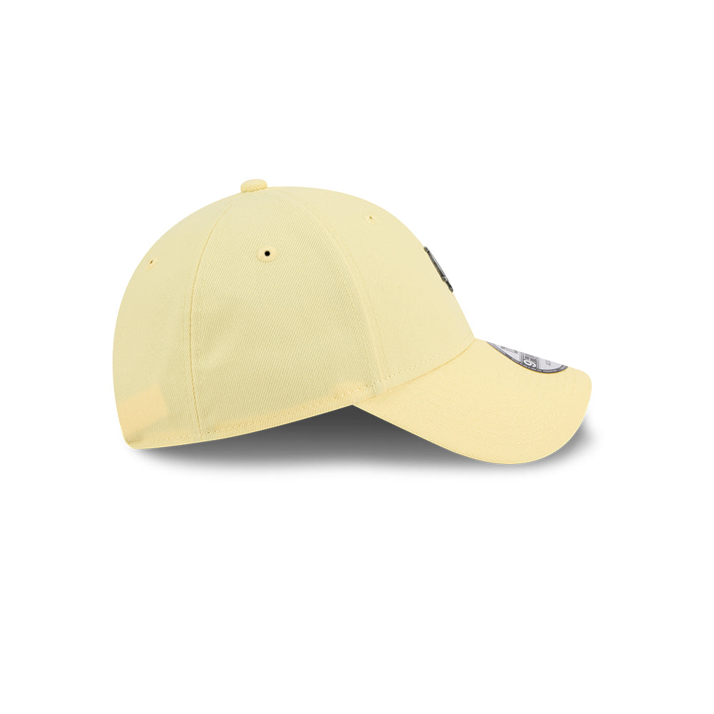 New Era หมวกรุ่น LOS ANGELES DODGERS METAL BADGE BABY YELLOW 9FORTY CAP